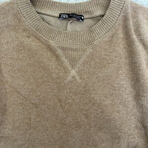 Zara Cropped Sweatshirt